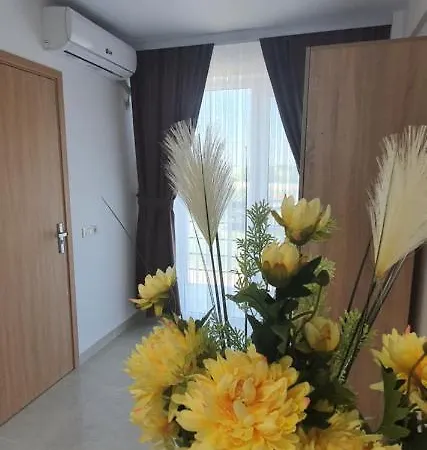 Hotel Ema