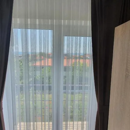 Hotel Ema