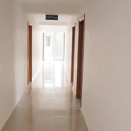Ξενοδοχείο Ema
